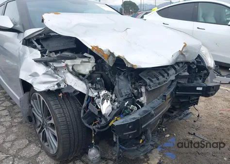 2016 Hyundai Veloster Turbo z USA, uszkodzony, nr VIN KMHTC6AE5GU284810